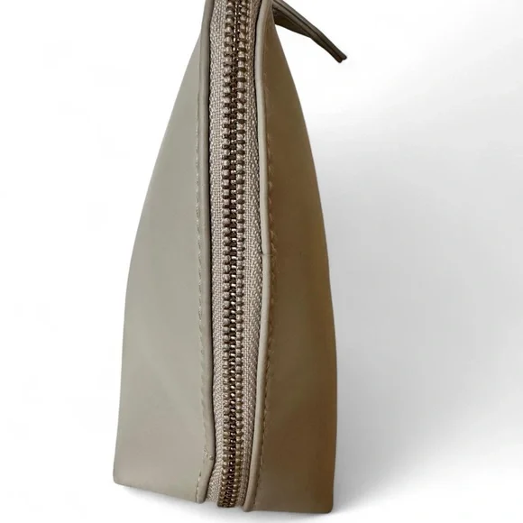 Burberry Beauty Stone/Gray Leather Cosmetic Bag - Picture 4 of 8